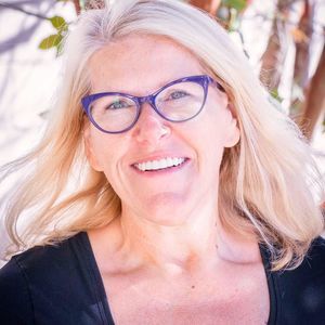 Meet your Posher, Pegi